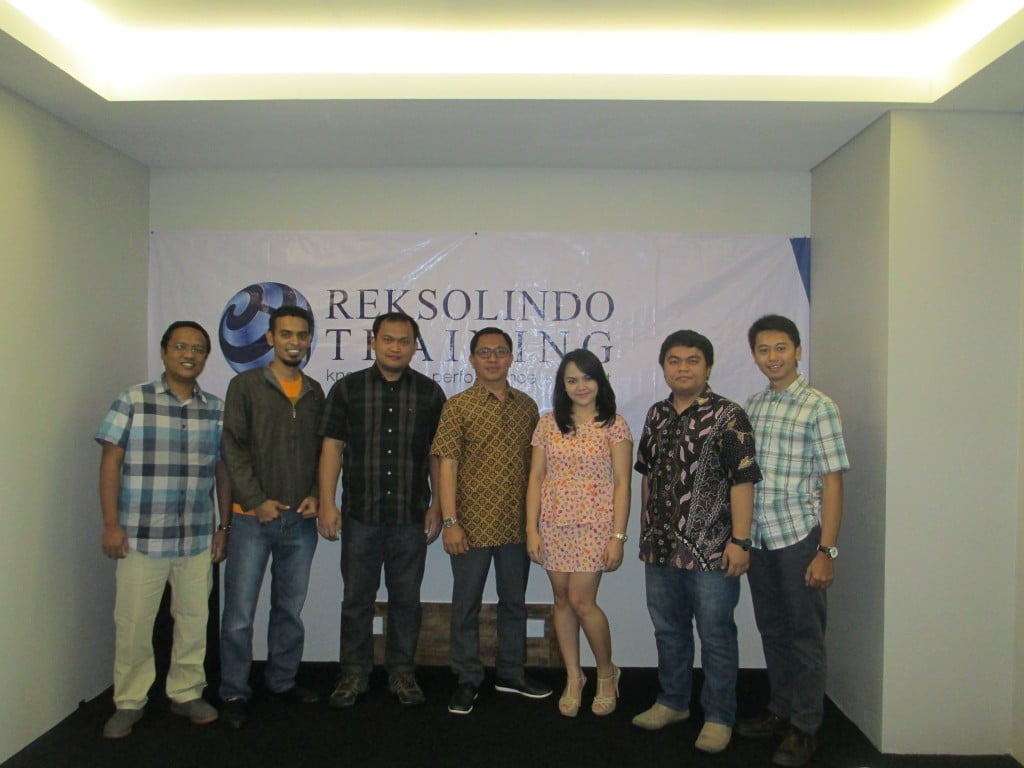 PUBLIC TRAINING SERTIFIKASI NDT LEVEL I MAGNETIC PARTICLE TESTING (MT) PENETRANT TESTING (PT) 04-09 AGUSTUS 2014