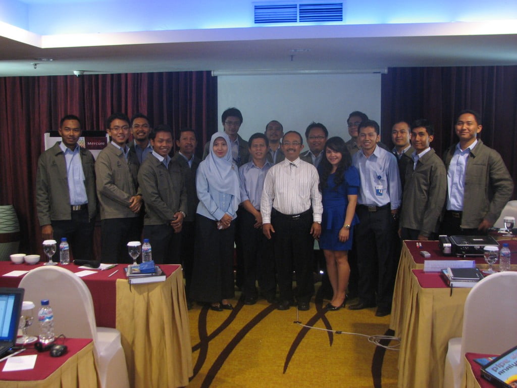 IHT PIPESTRESS ANALYSIS USING CAESAR II SOFTWARE PT. PGN SBU II 3-7 SEPT 2012